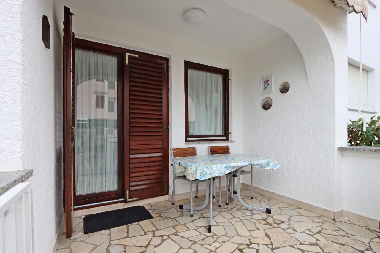 Apartments with a parking space Vantacici, Krk - 18476 Malinska Bagian luar foto