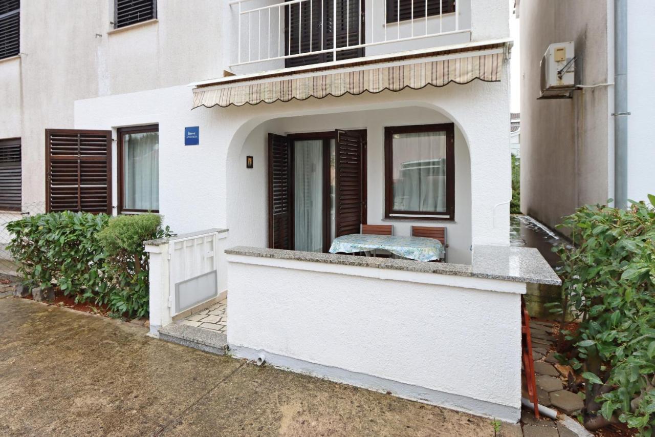 Apartments with a parking space Vantacici, Krk - 18476 Malinska Bagian luar foto